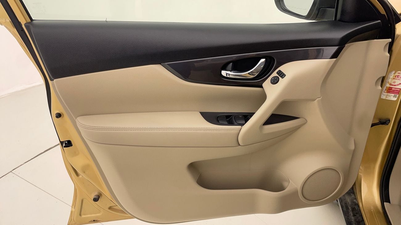 نيسان إكس تريل S 4WD 2.5 | بدون دفعة مقدمة | اختبار القيادة في المنزل