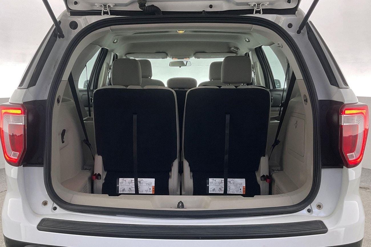 فورد إكسبلورر 3.5 AUTO 4WD XLT CLTH | شامل الضمان | 0 ﺪﻔﻋﺓ ﺃﻮﻟﻯ