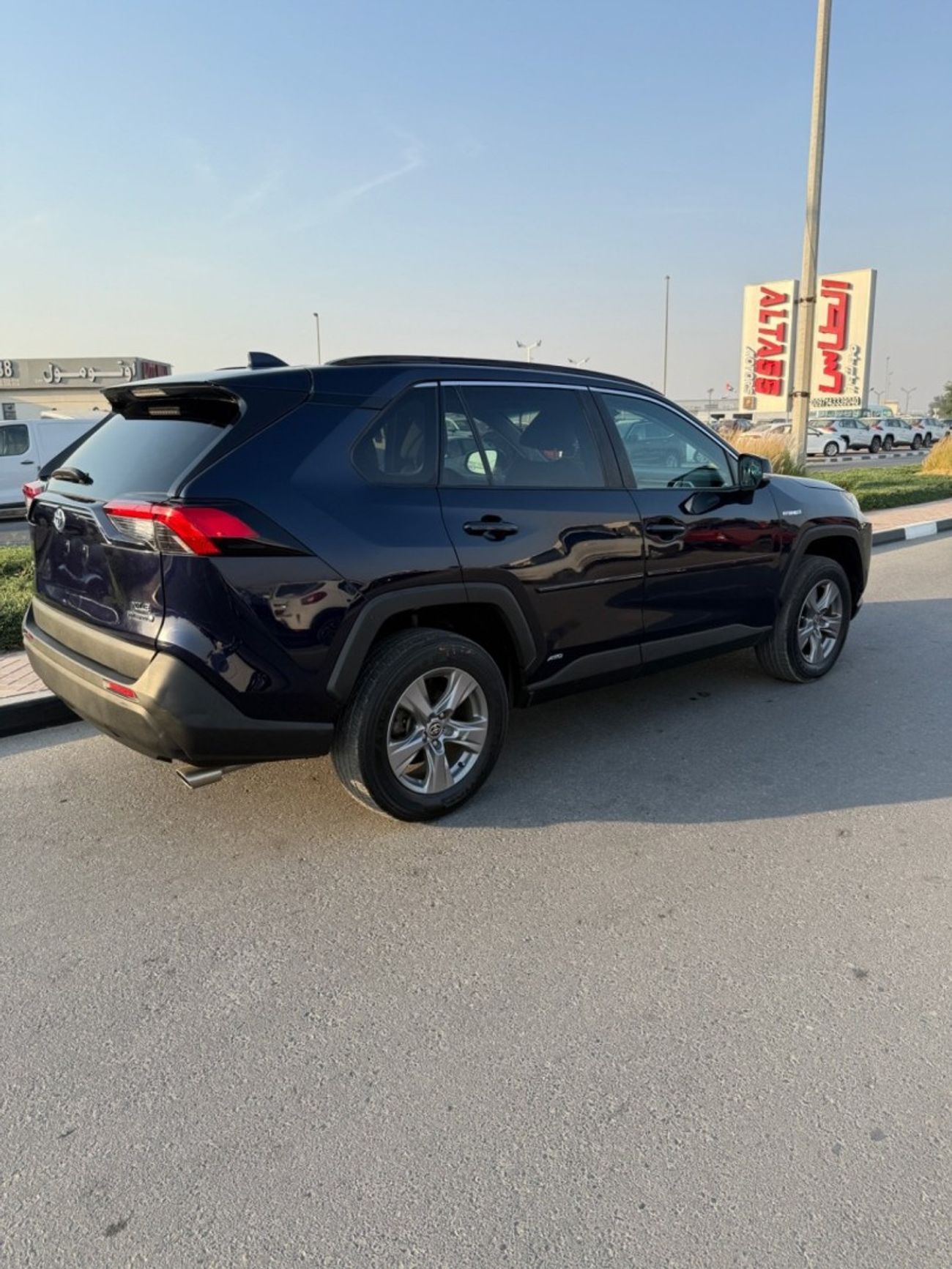 Toyota RAV4 XLE 2.5L