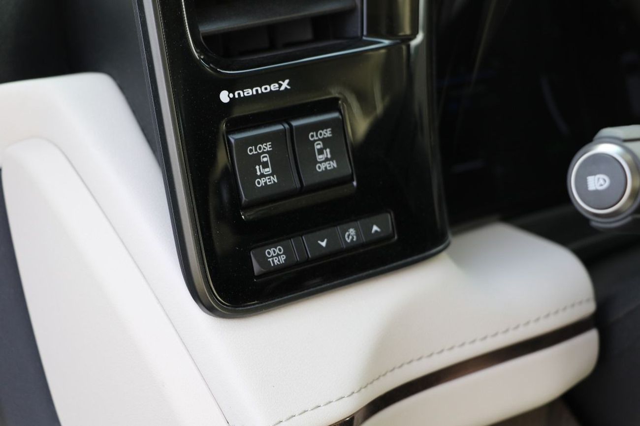 Lexus LM 350h 2024 LEXUS LM350h 4 seater VIP