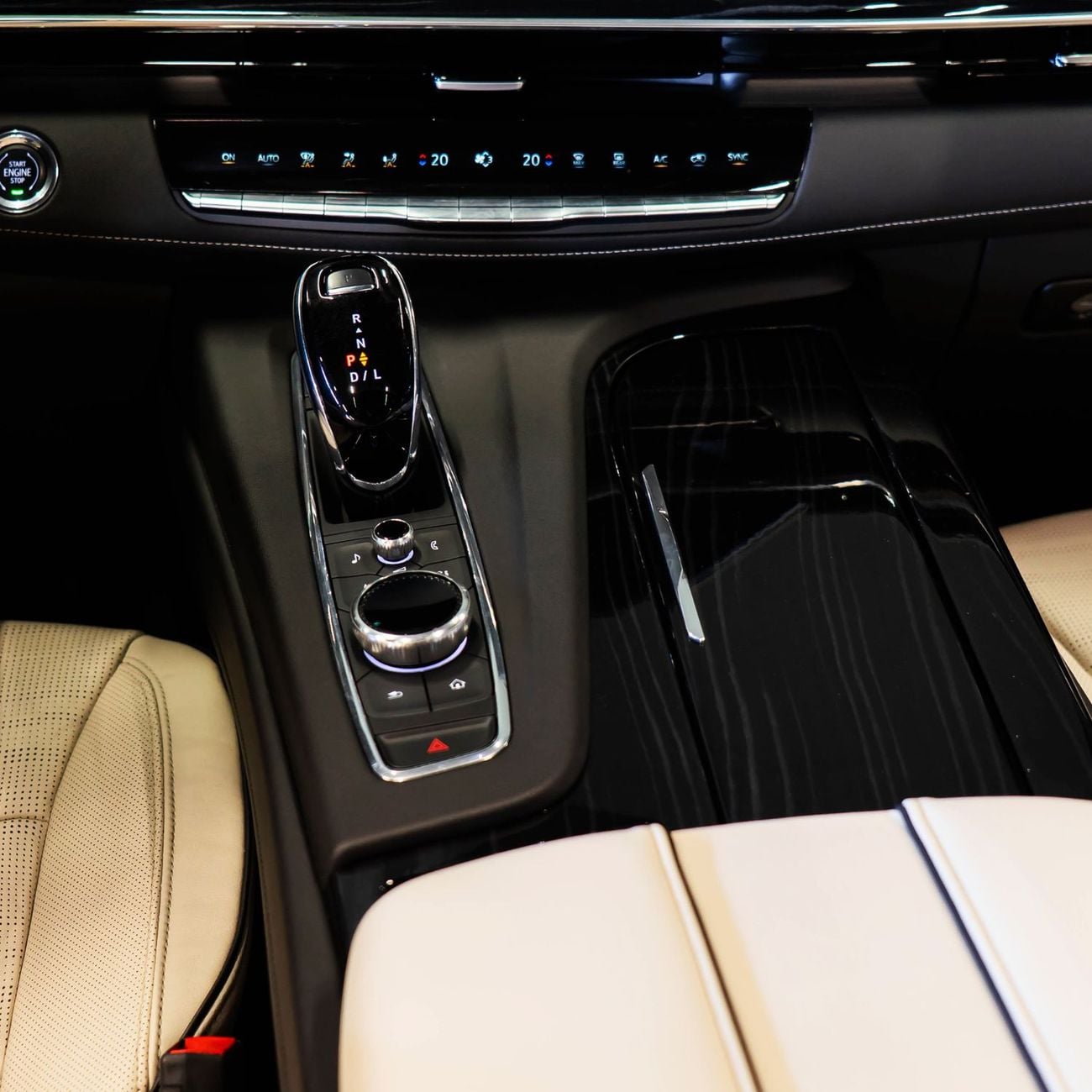 Cadillac Escalade Premium Luxury 6.2L AWD AED 4,599 P.M • 0% Downpayment • Cadillac Escalade Premium Luxury  • 1 Year