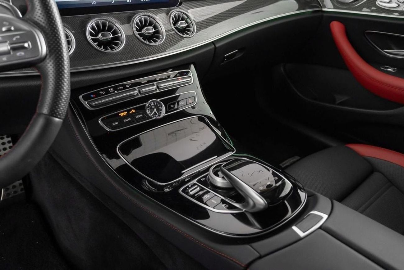 Mercedes-Benz E 53 AMG Std 3.0L