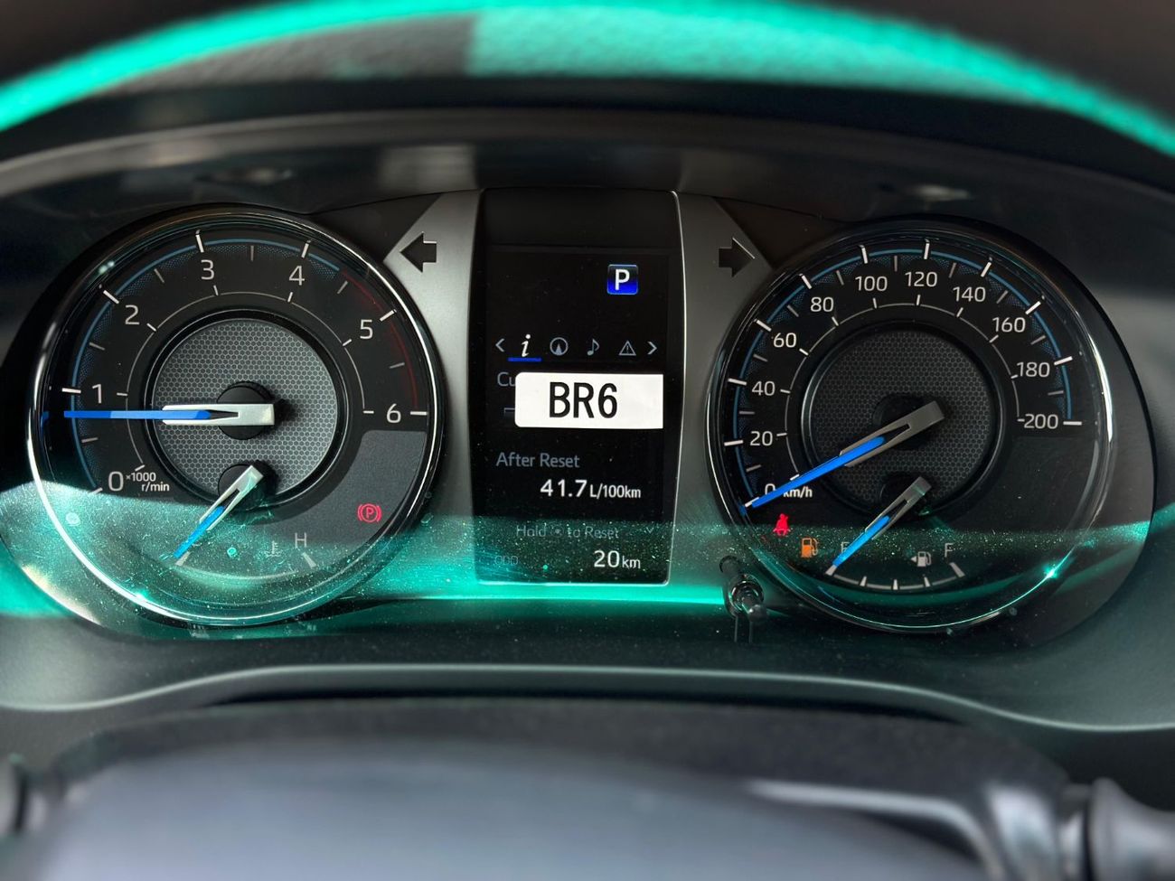 تويوتا هيلوكس TOYOTA HILUX ADVENTOR 2024 GCC 2.8L