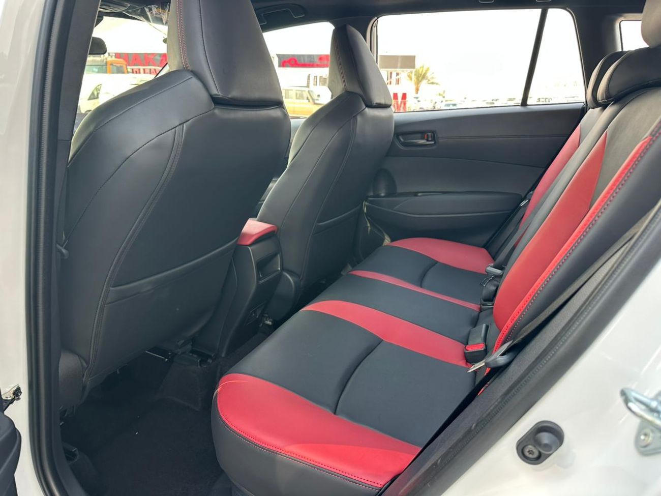 تويوتا فرونتلاندر Luxury 2.0L HYBRID FULL OPTION
