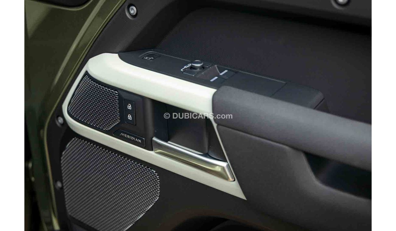 Land Rover Defender RHD DEFENDER 90 URBAN