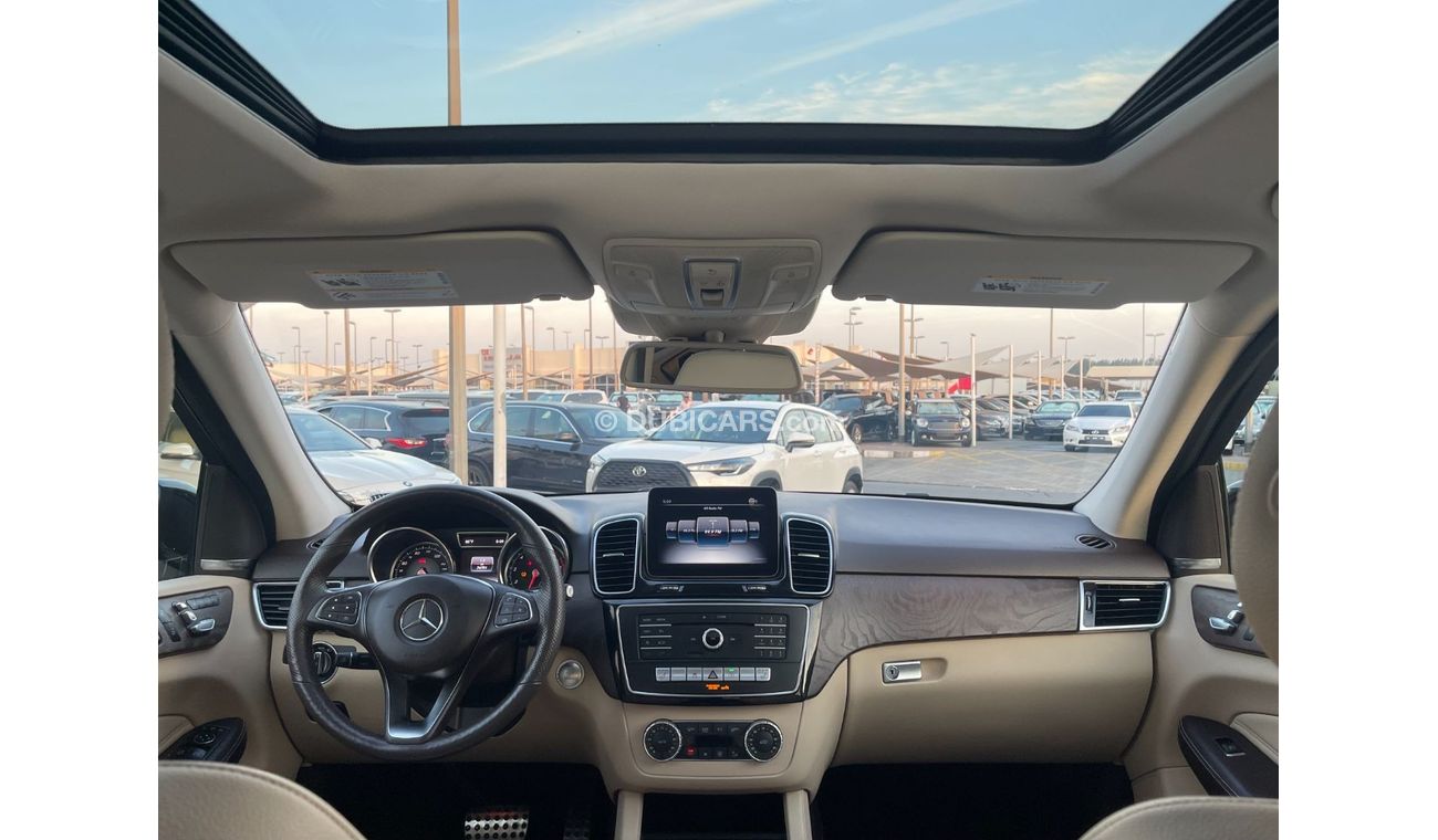 مرسيدس بنز GLE 450 AMG Mercedes GLE 400 _American_2019_Excellent Condition _Full option