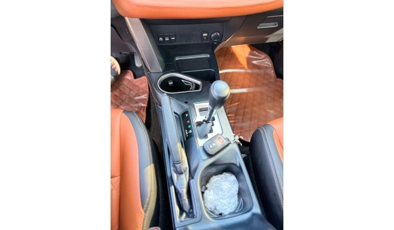 تويوتا راف ٤ Hybrid TOYOTA RAV4  XLE 2.5L