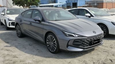 أم جي 7 MG7 1.5L 3001/TGI - Rear Spoiler - 360 Cameras - Chinese Specs - 2025 (EXPORT)
