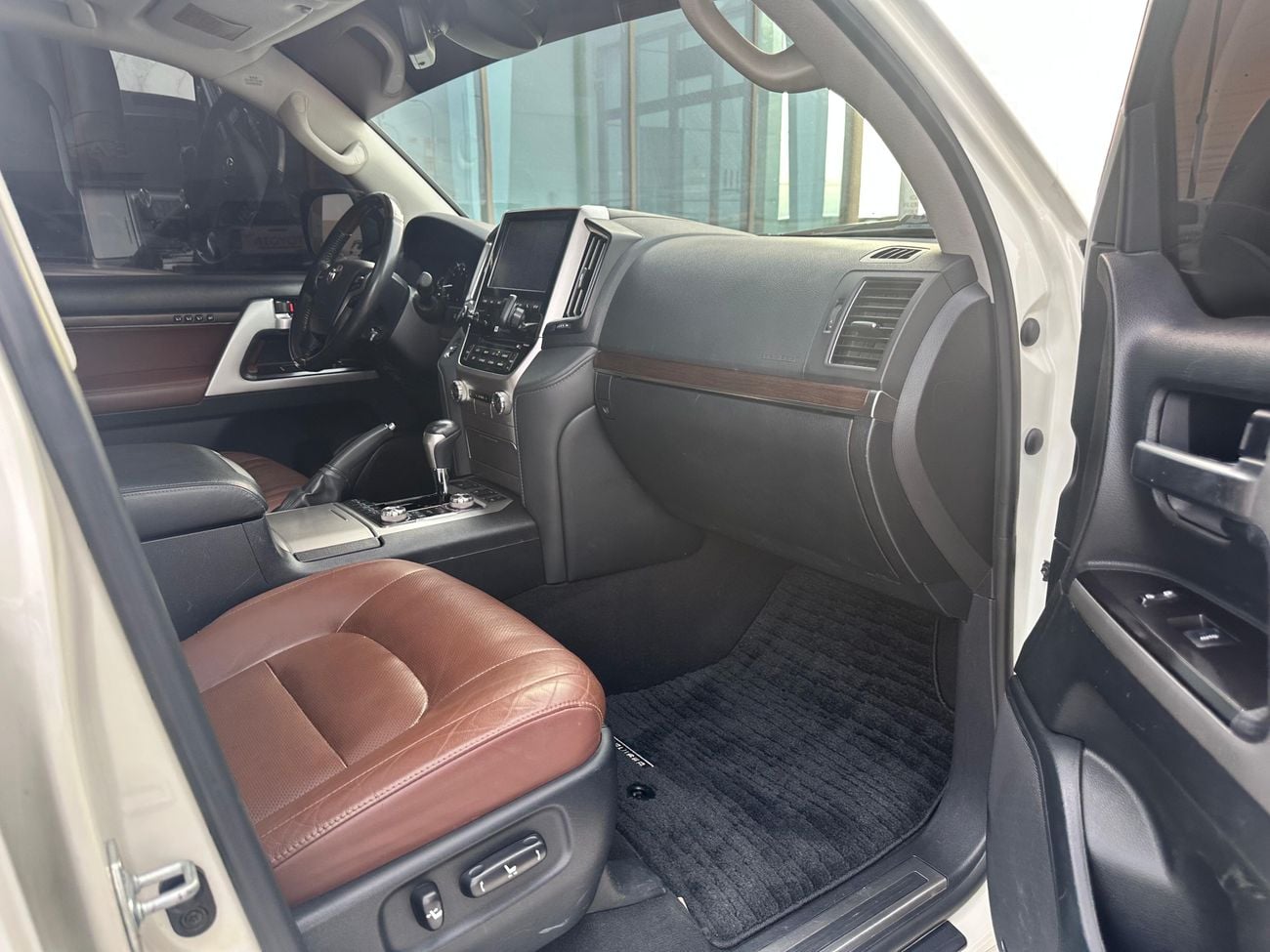 Toyota Land Cruiser VXR