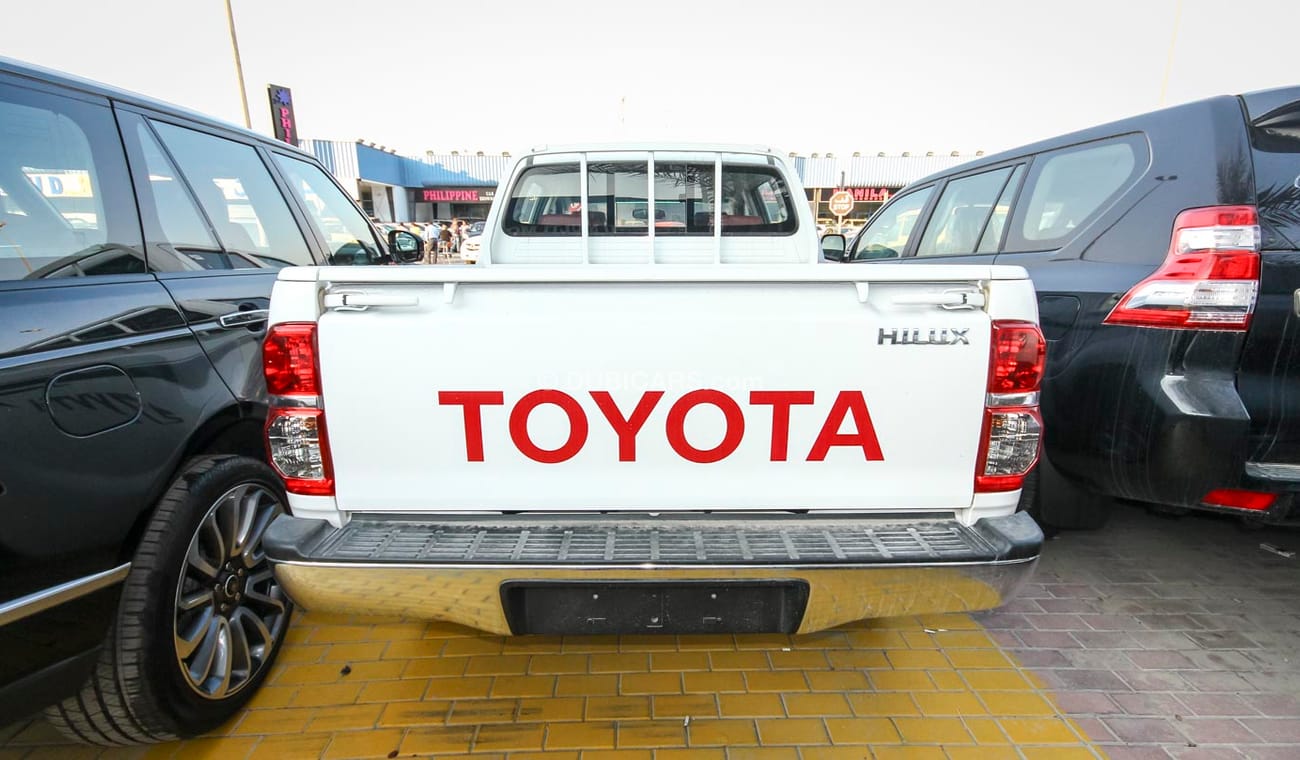 تويوتا هيلوكس 2.7 VVTI