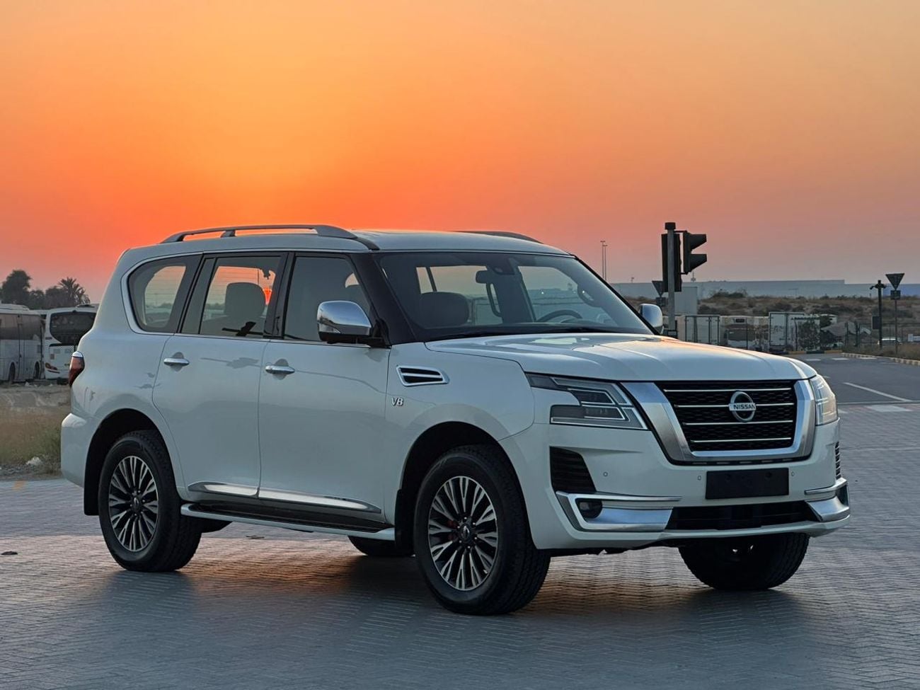 نيسان باترول LE PLATINUM