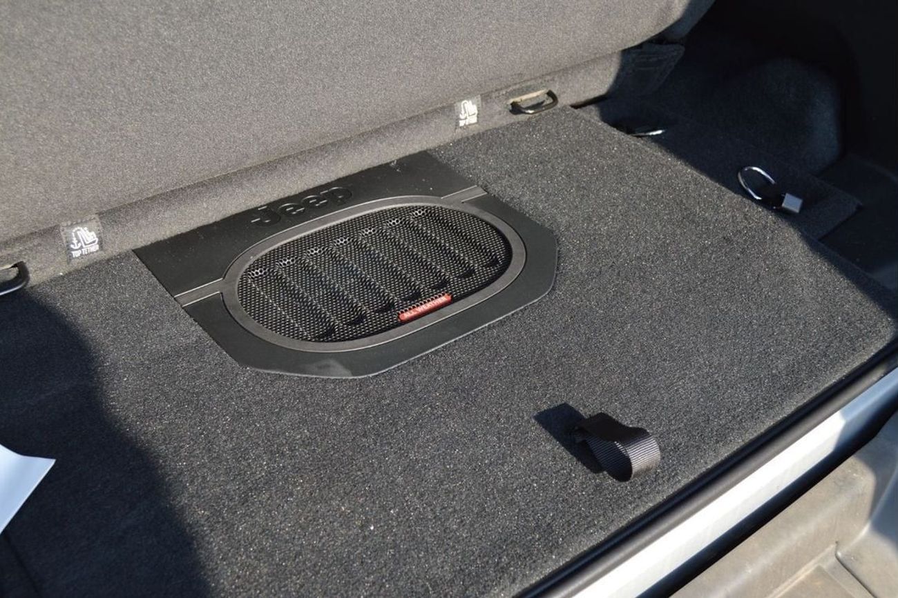 جيب رانجلر JEEP WRANGLER RUBICON 2WD - 3.6L PETROL - AUTOMATIC TRANSMISSION -  SILVER