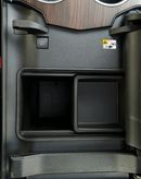 تويوتا لاند كروزر LC300 GXR 4.0 - HIGH OPTIONS - WITHOUT RADAR - 2025 MODEL - WHITE INSIDE BLACK - GCC SPECS