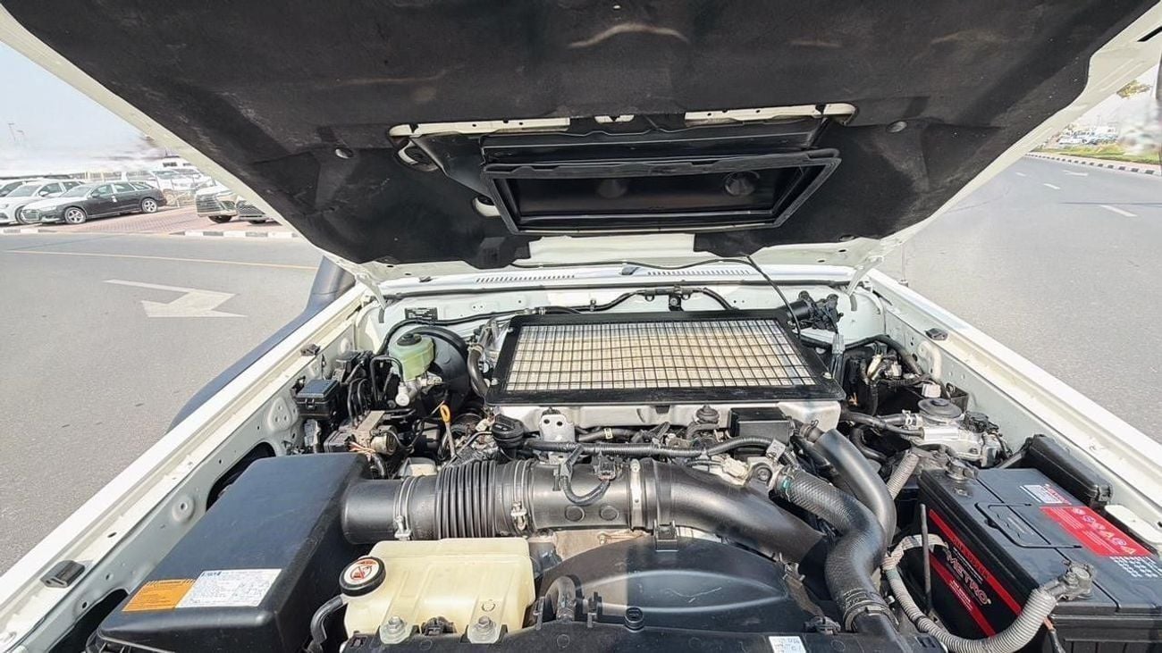 تويوتا لاند كروزر 70 2018 | 4.5L DIESEL | MANUAL TRANSMISSION | RIGHT-HAND-DRIVE | MODIFIED TO AMBULANCE | HEAVY BULL BAR