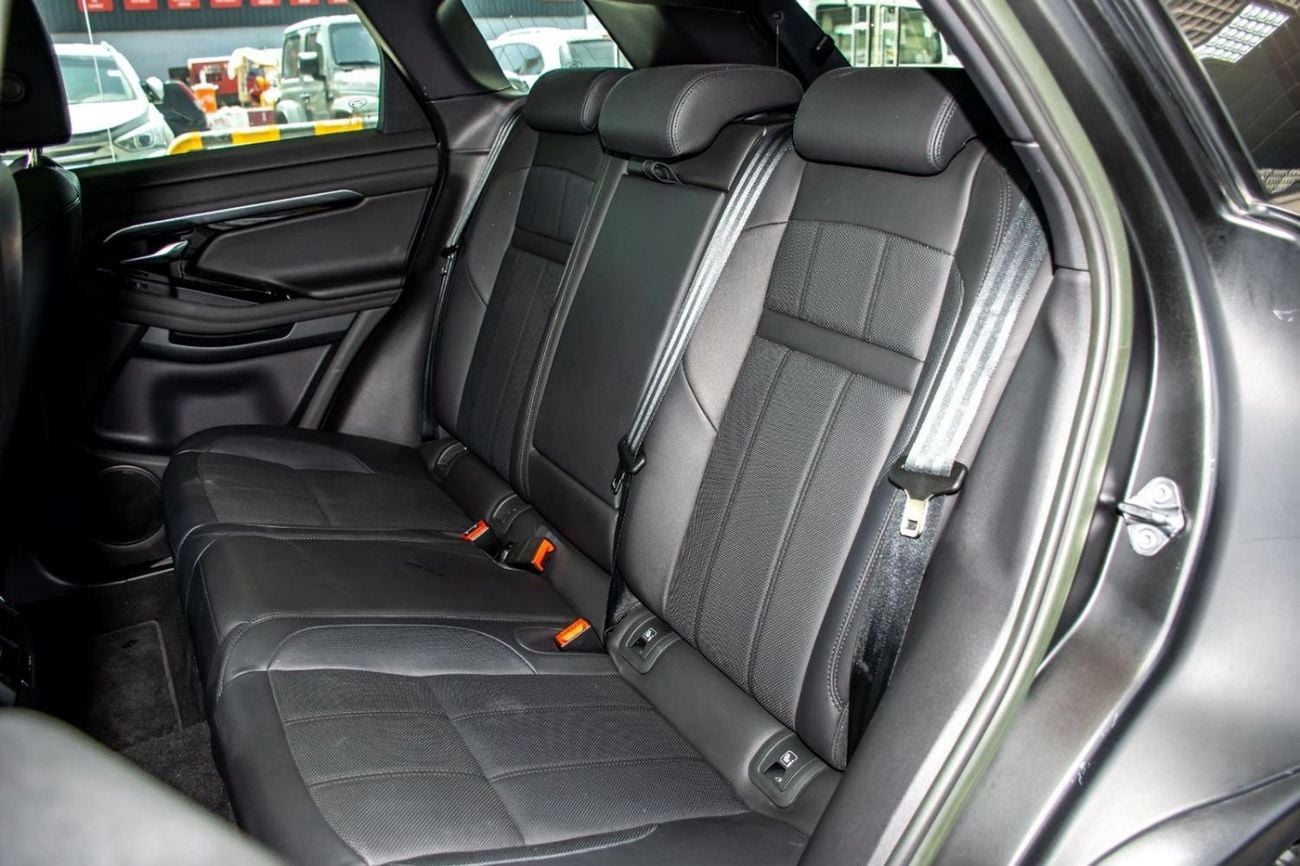 Land Rover Range Rover Evoque R-Dynamic SE P200 2.0L Land Rover Range Rover Evoque 2023 GCC specs