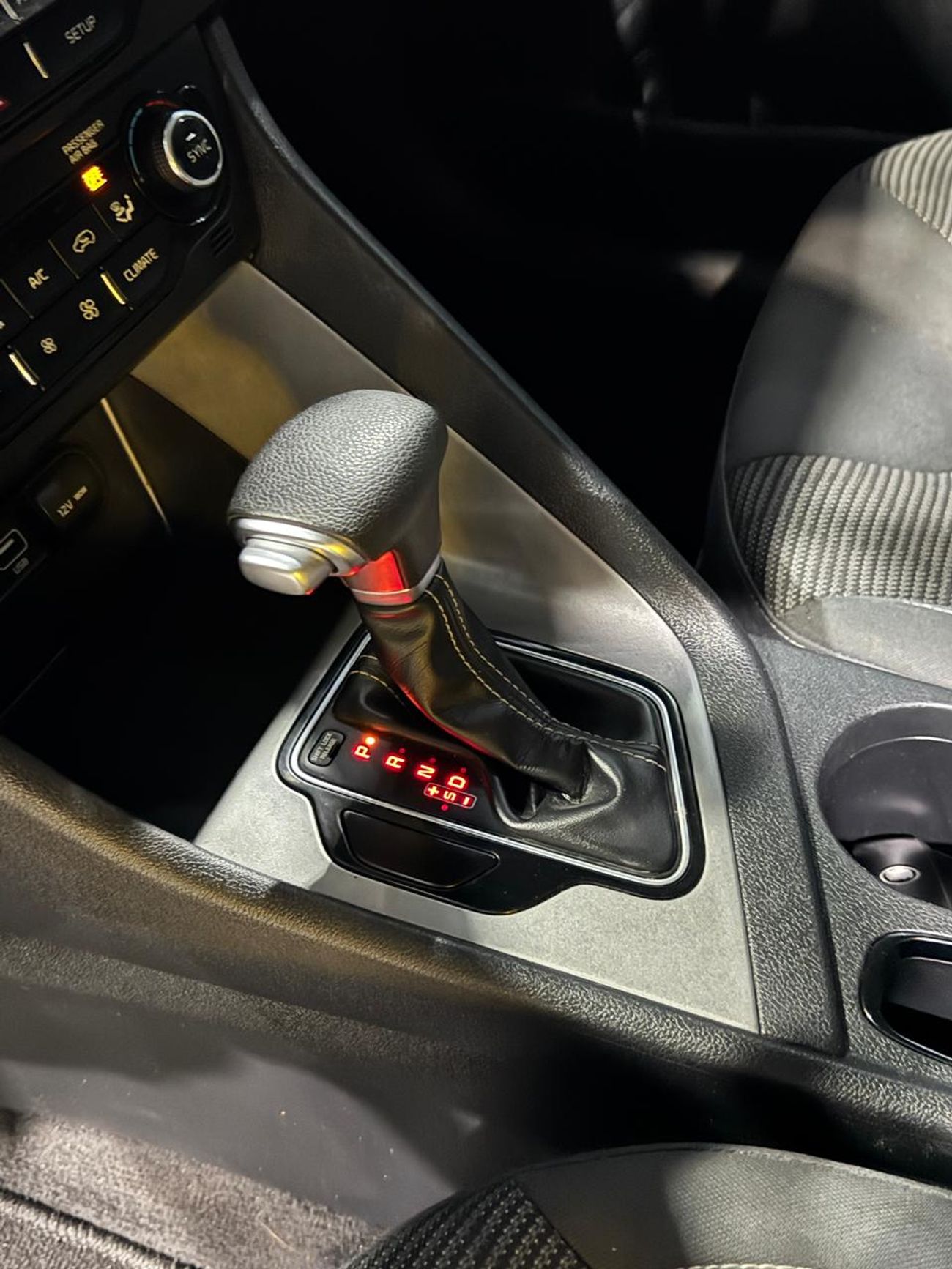 كيا نيرو كيا نيور هايبرد