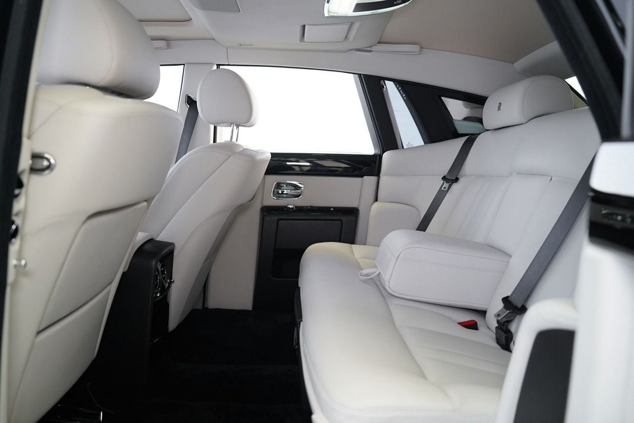 Rolls Royce Phantom ELEGANCE Std 6.8L Sedan