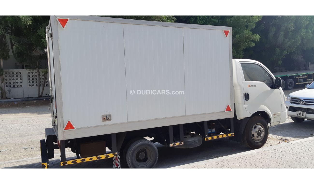 Kia K4000