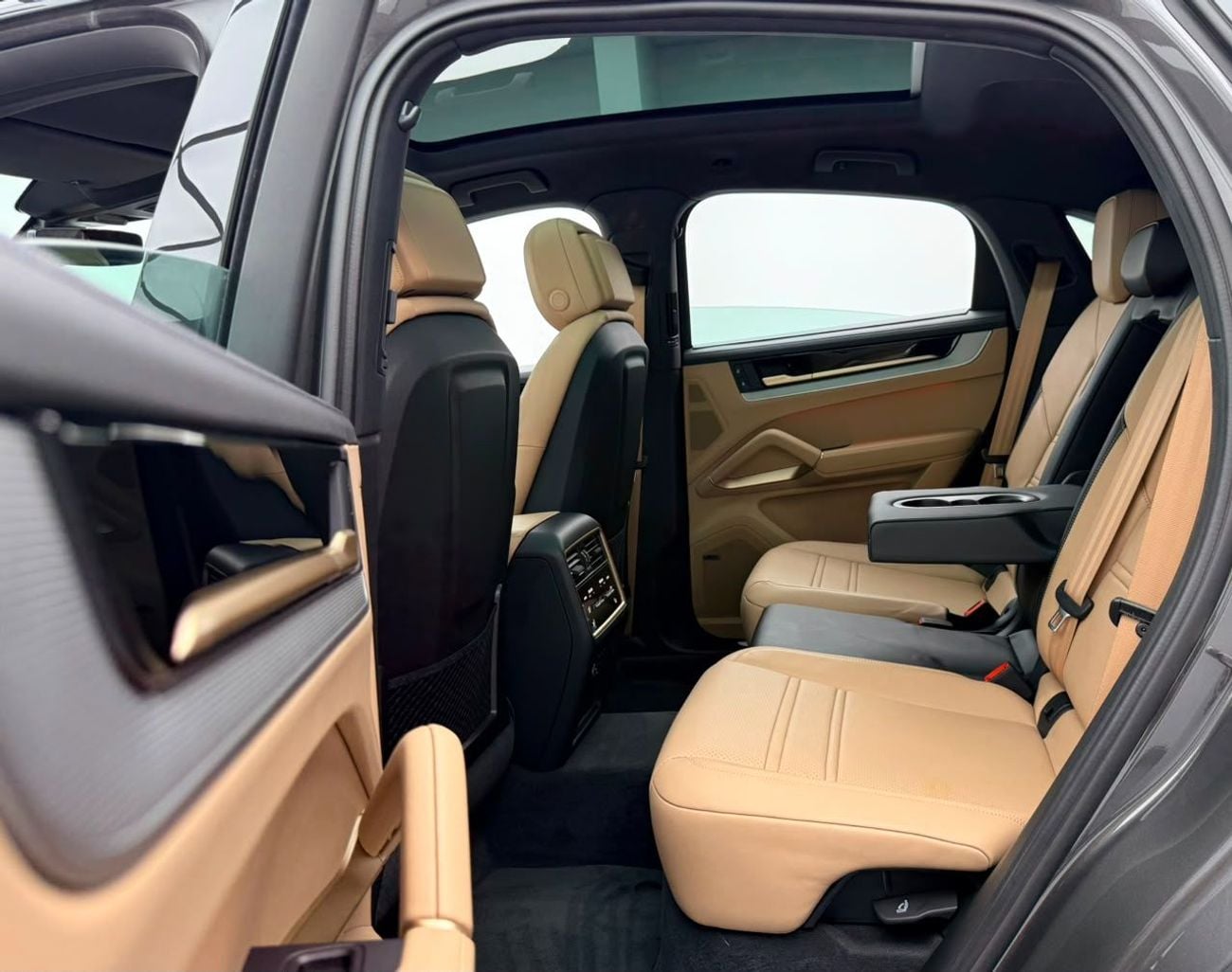 Porsche Cayenne S 2025 Porsche Cayenne Coupe, 2026 Porsche Warranty, Full Porsche Service History, Fully Loaded, GCC