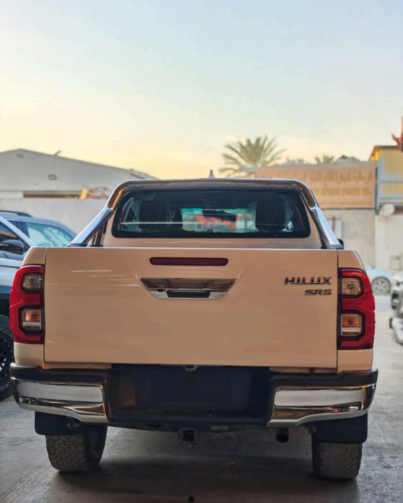 Toyota Hilux Toyota Hilux 2022MODEL 2.8 Diesel engine 4WD 4x4 Colour White Transmission Automatic Interior.Black 