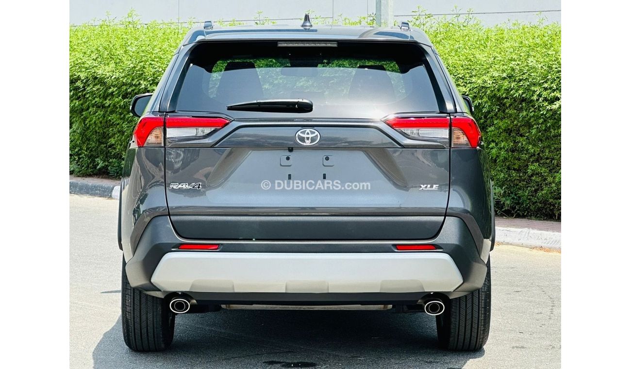 تويوتا هيلوكس Full option clean car like 0kmmiu