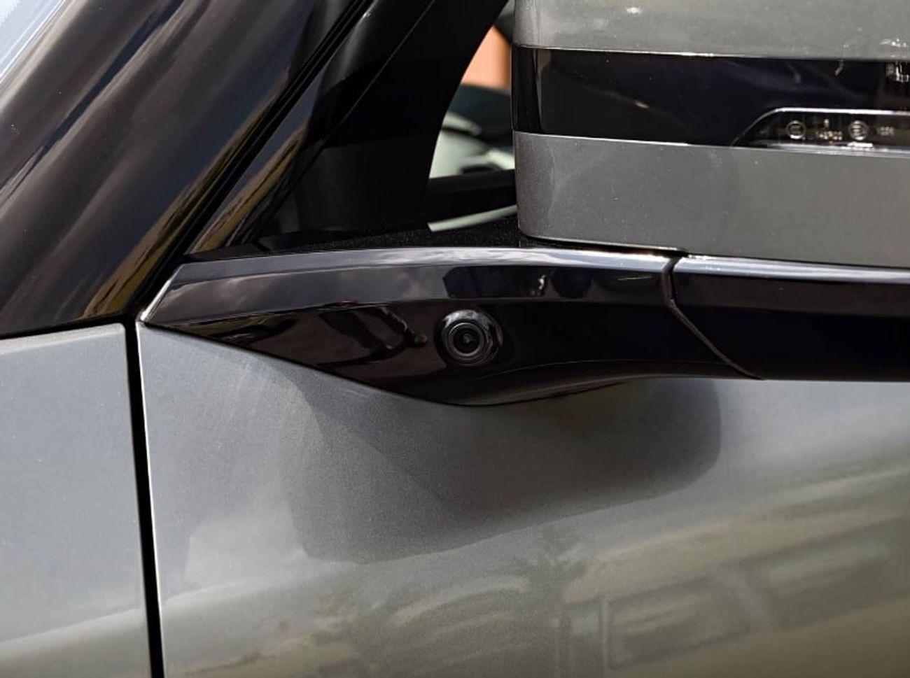 بي واي دي ليوبارد تيتانيوم 7 Ultra