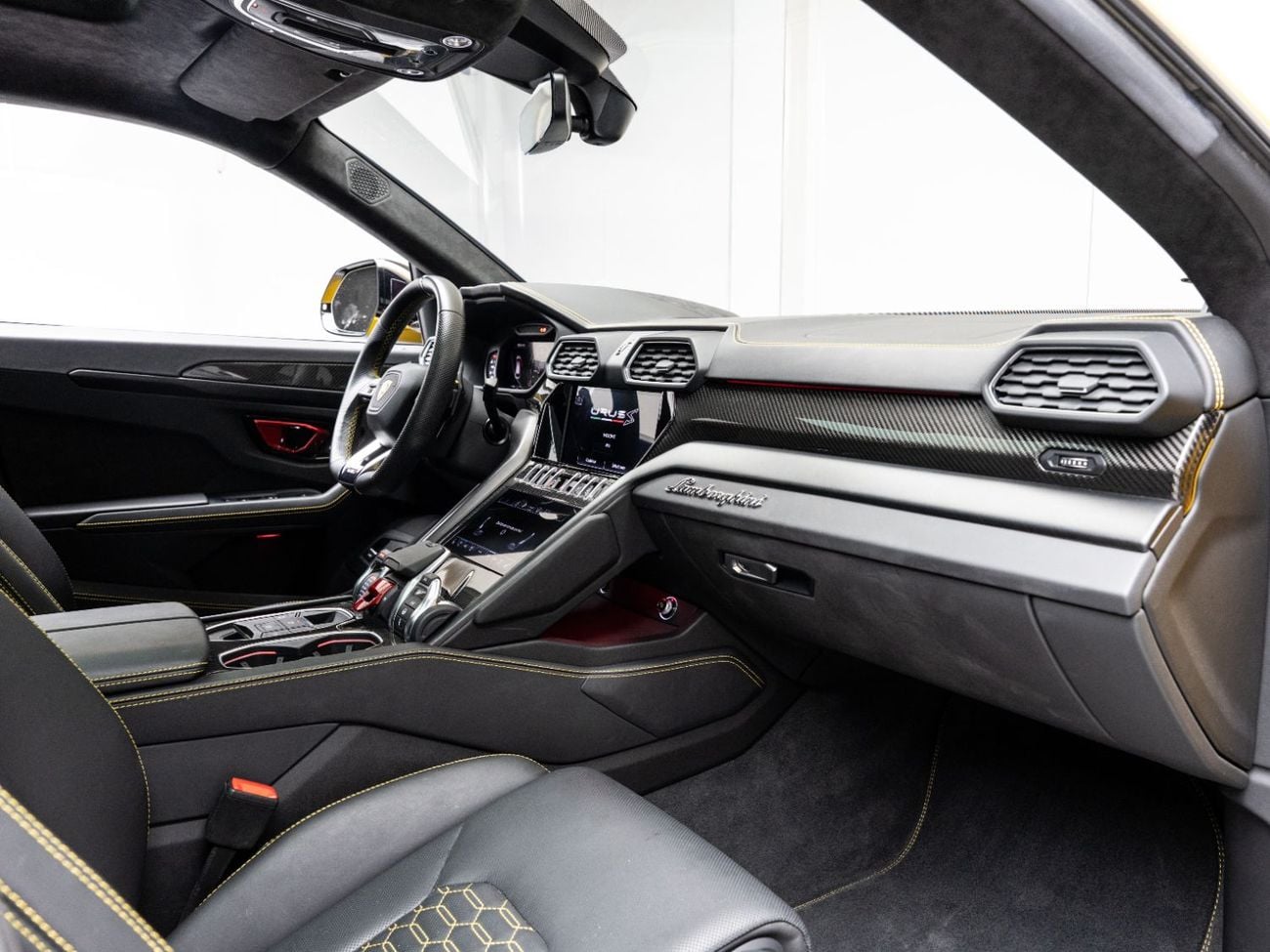 Lamborghini Urus BUY NOW, PAY 2027 | THE BLACKLINE STANDARD | June 2027 Warranty GCC, Low KM's
