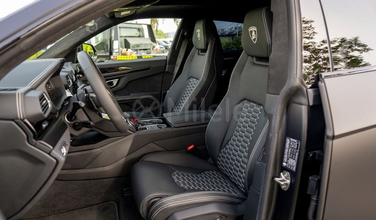 Lamborghini Urus 4.0L PETROL - MATT BLACK: 1,000,000 (For Export) / For Local Price Please Contact Us.