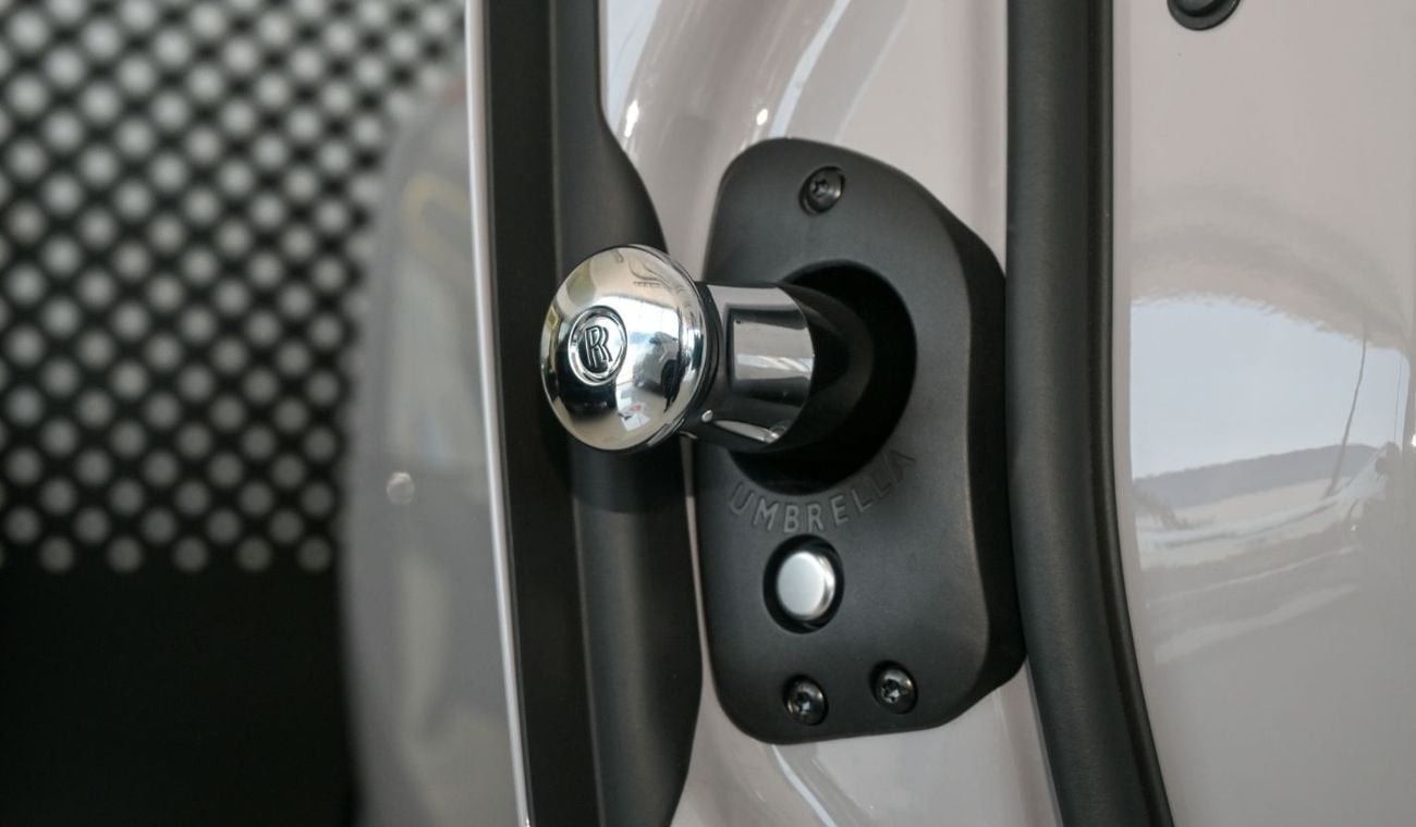 Rolls-Royce Cullinan Rolls Royce Cullinan Silver Badge | 2025