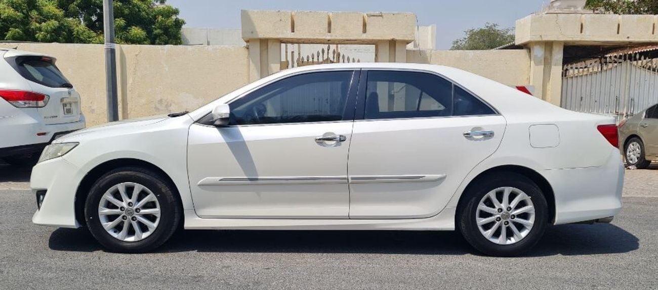 Toyota Camry TOYOTA CAMRY SE GCC 2012