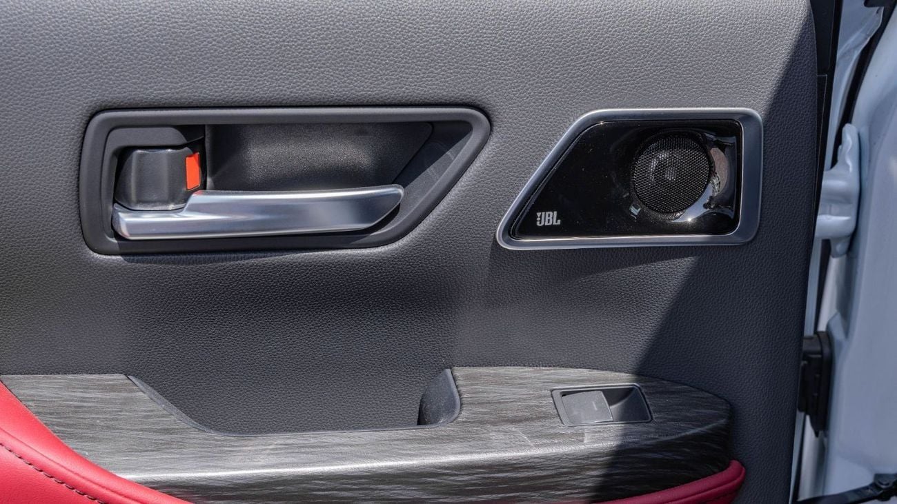 Toyota Land Cruiser 2026 Toyota Land Cruiser 300 VXR 3.5L AT Petrol Twin Turbo (White-red)