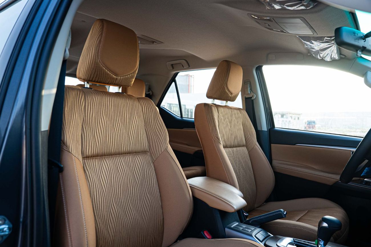 تويوتا فورتونر 2024 Toyota Fortuner HI 2.7 - Grey Mettalic Inside Quartz | Export Only