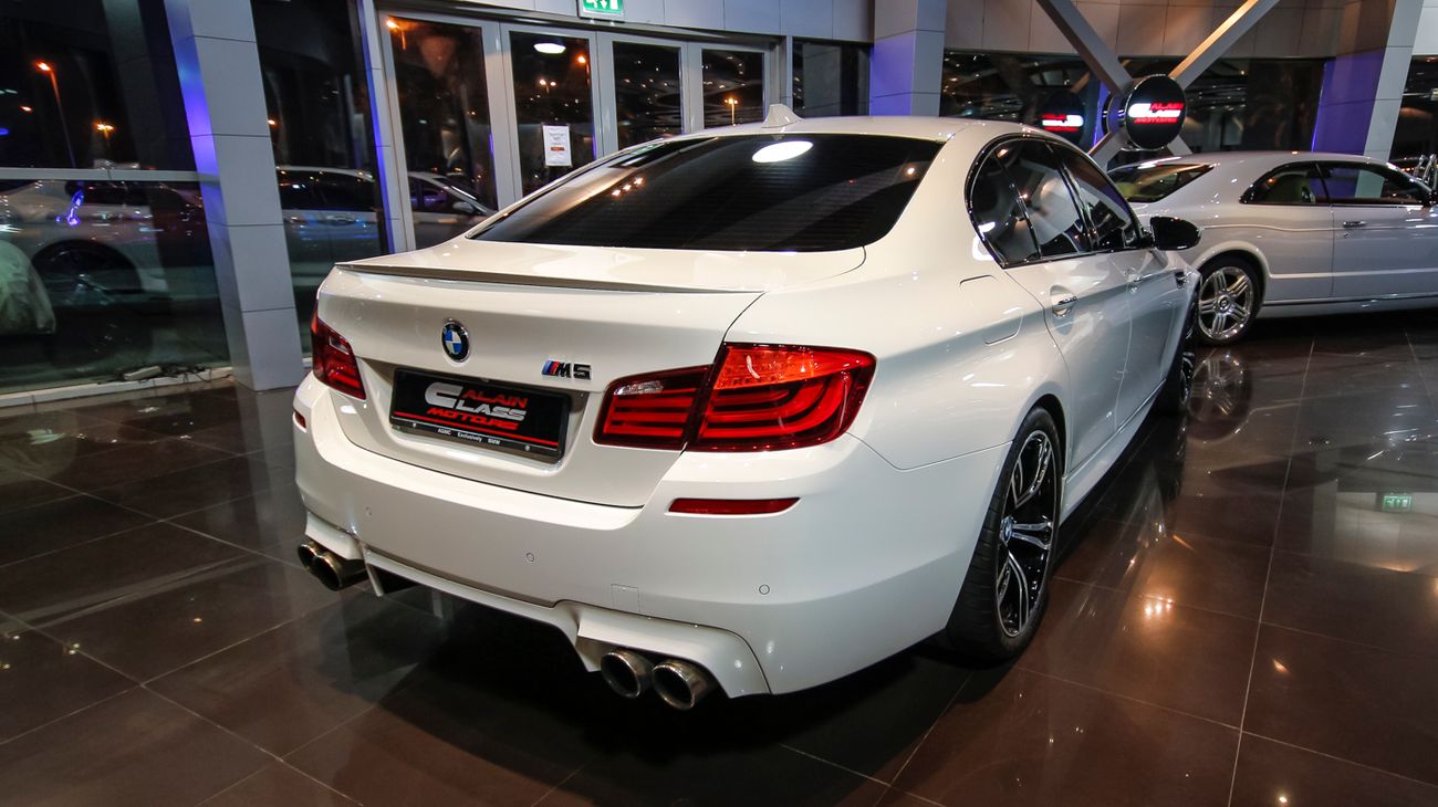 بي أم دبليو M5