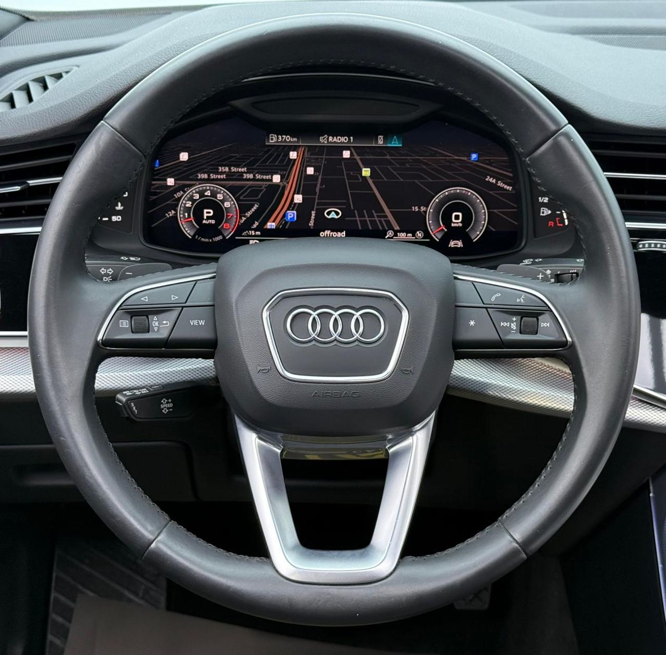 أودي Q8 55 TFSI quattro S-Line 3.0L (340 HP) 2020 Audi Q8 55 TFSI Quattro S-Line, Warranty, Full Audi Servic