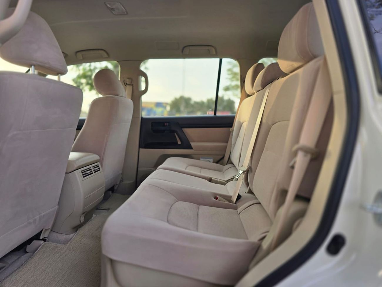 Toyota Land Cruiser GXR 4.0L GX 4.0L 2021 GCC LOW MILEAGE IN MINT CONDITION