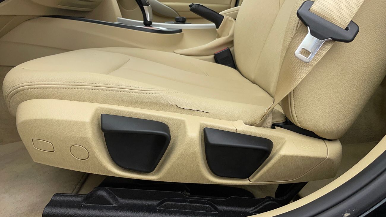 BMW 320i EXECUTIVE 2 | Zero Down Payment | Free Home Test Drive