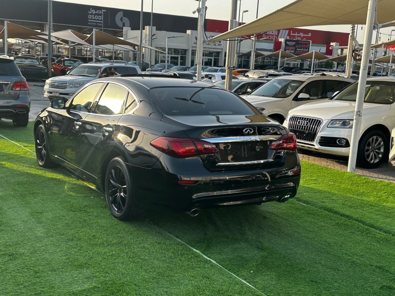 Infiniti Q70 Sports MODEL 2016 GCC CAR PERFECT CONDITION INSIDE AND OUTSIDE FULL OPTION SUN ROOF LEATHER SEATS