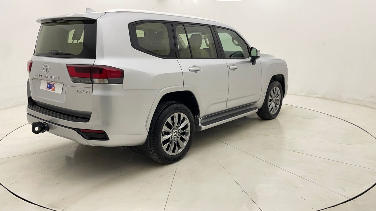 تويوتا لاند كروزر GXR 4 | بدون دفعة مقدمة | اختبار القيادة في المنزل