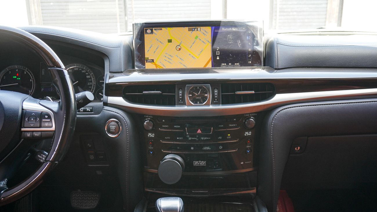 لكزس LX 570 Platinum 5.7L