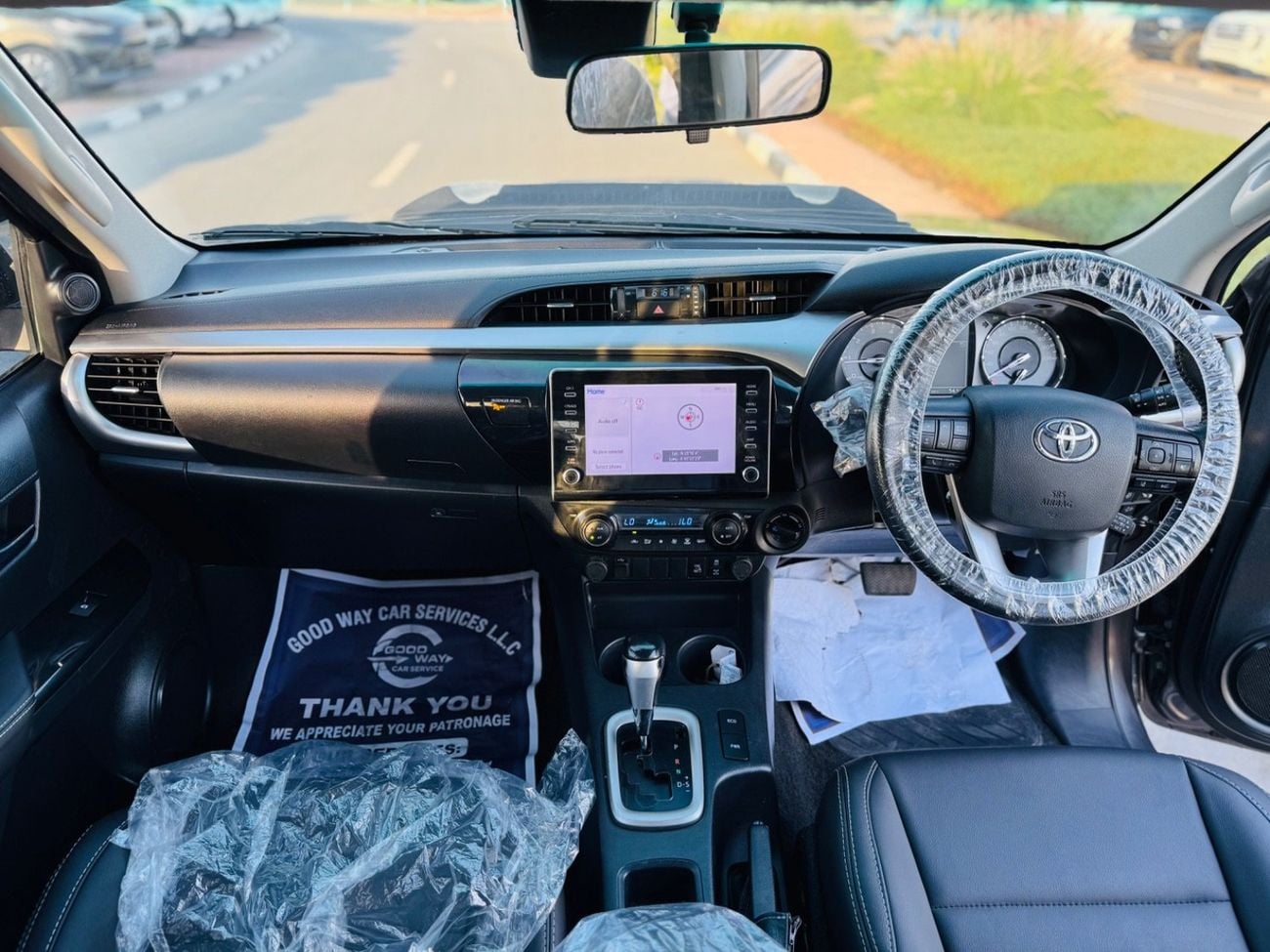 تويوتا هيلوكس Full option top of the range