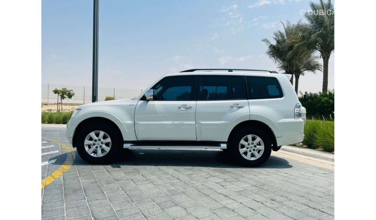 Mitsubishi Pajero GLS || Sunroof || GCC || 7 seater || Well Maintained