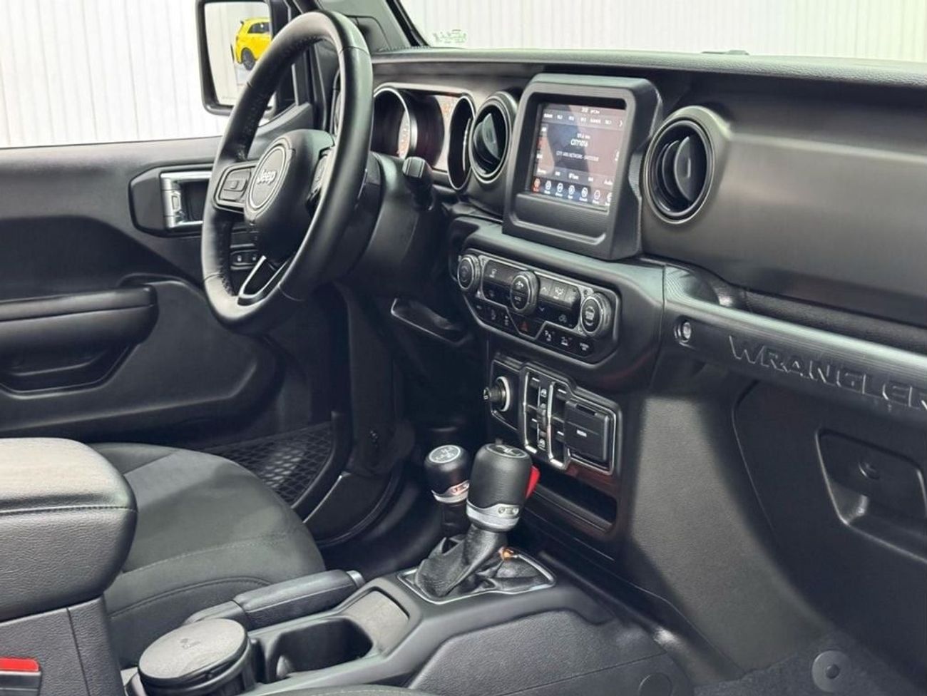 Jeep Wrangler Unlimited Sport 3.6L A/T