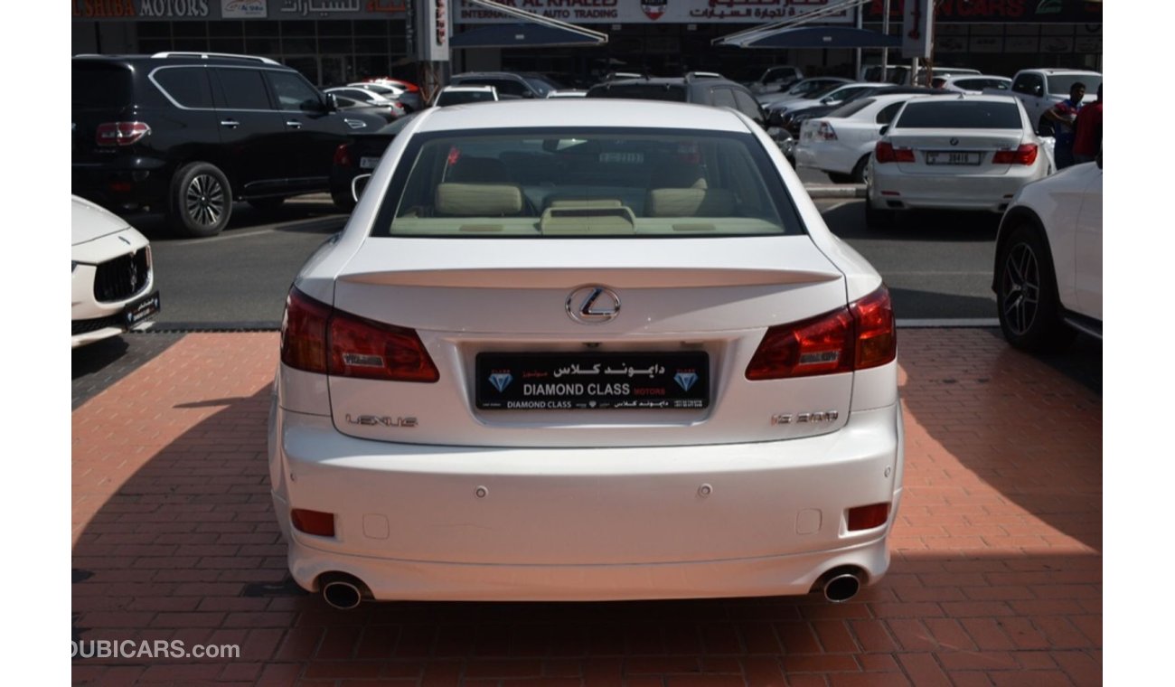 Lexus IS300 Lexus IS300 2008 gcc