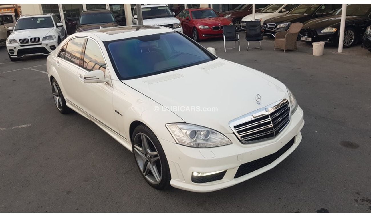Mercedes-Benz S 500 Mercedes Benz S500 model 2009 car prefect condition full option sun roof leather seats back camera b