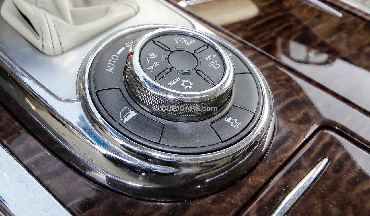 Nissan Patrol SE With Platinum Badge