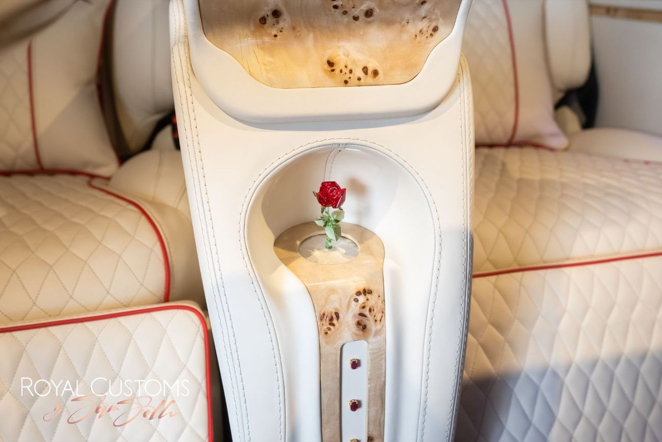 مرسيدس بنز V 300 “LA ROSE” – 1 Of 1 CONCEPT - Handcrafted by ROYAL CUSTOMS in Dubai (Since 2009)