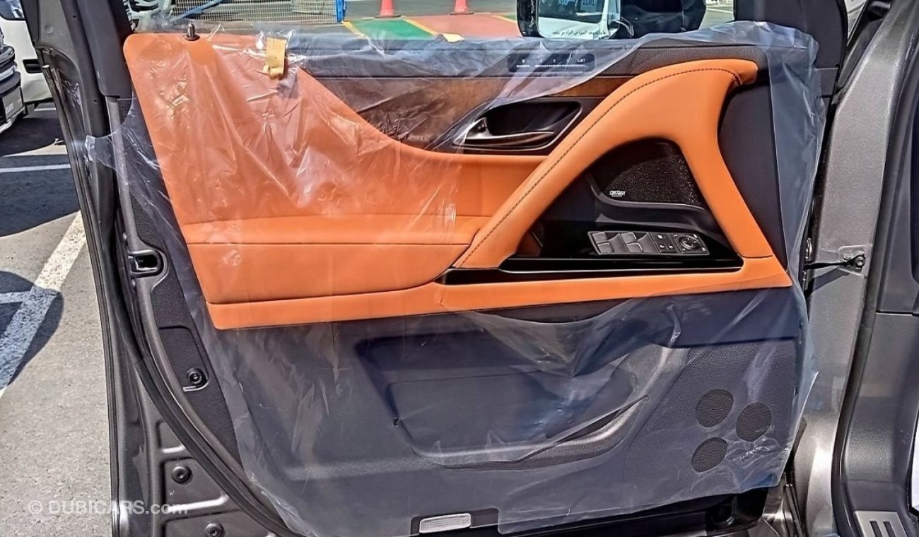 Lexus LX 600 LEXUS LX 600 GRANDEUR VIP EDITION