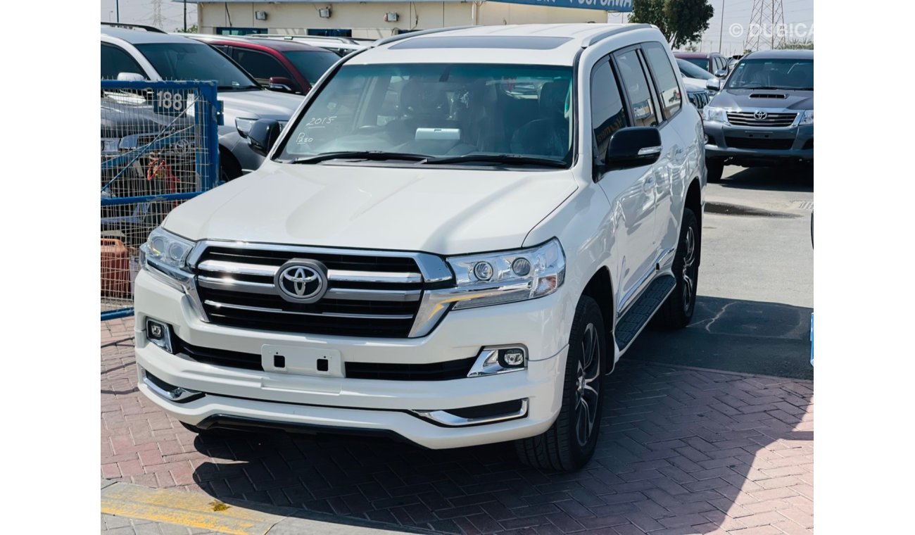 Toyota Land Cruiser Toyota Landcruiser VXR RHD Diesel engine model 2016 with sunroof leather and electric seats full opt