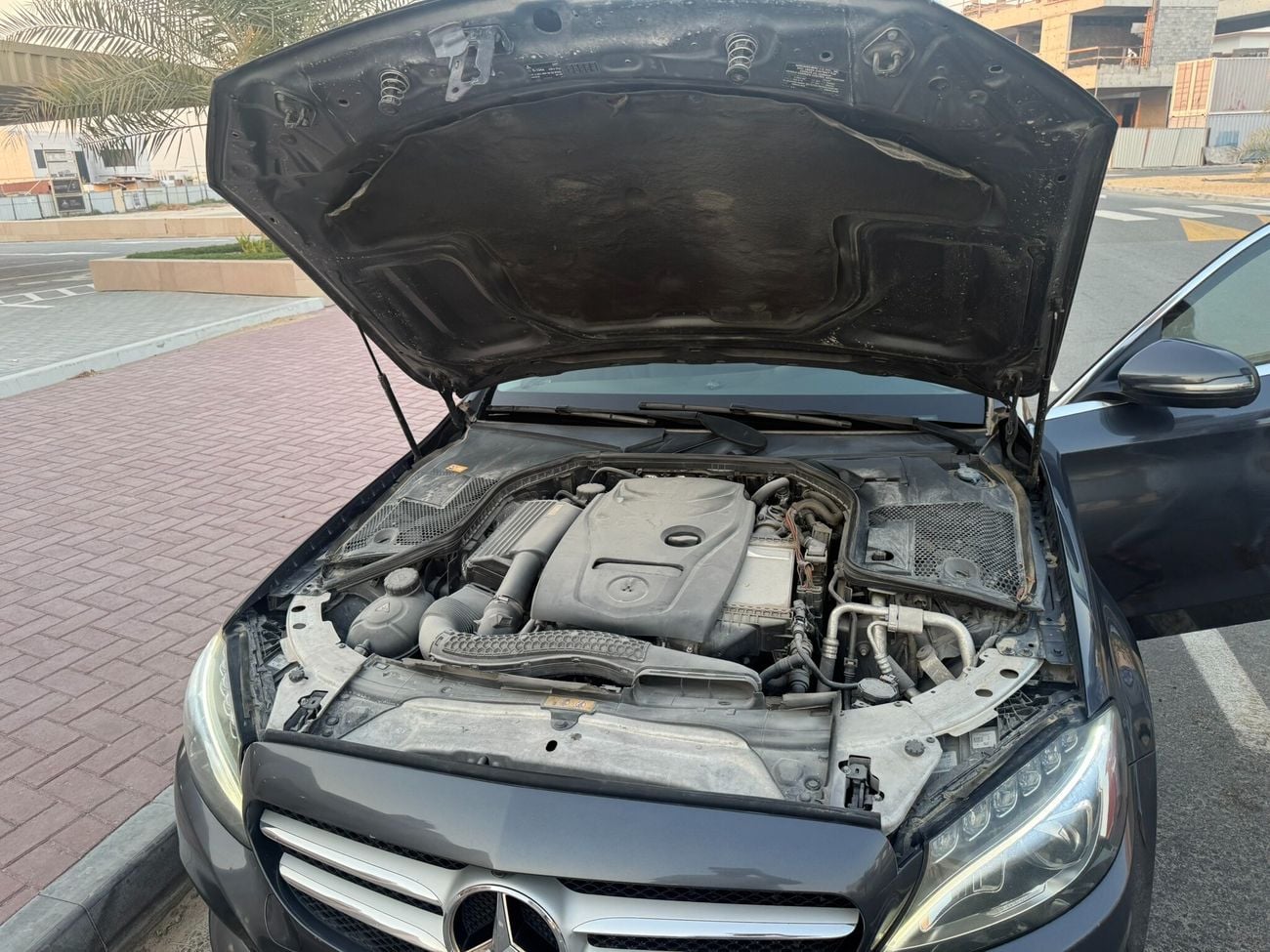 Mercedes Benz C300 STD (NON GCC)