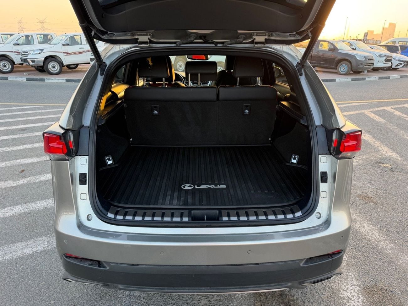 لكزس NX 300 2021 LEXUS NX300 F-SPORT 4x4 FULL OPTIONS IMPORTED FROM USA